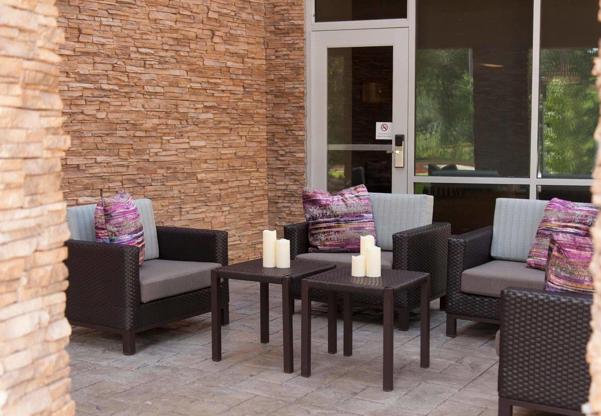 Courtyard By Marriott Houston City Place Spring Exterior foto